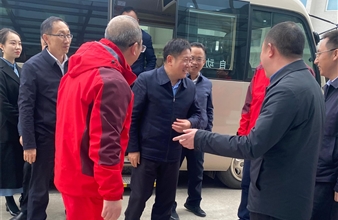 达州市委常委唐廷教莅临谈球吧宣汉公司调研指导